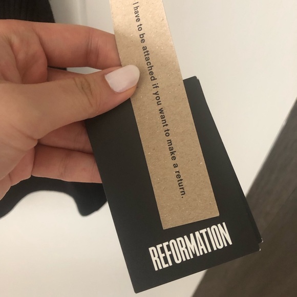 BNWT Reformation Anise Dress in Black - Picture 5 of 6